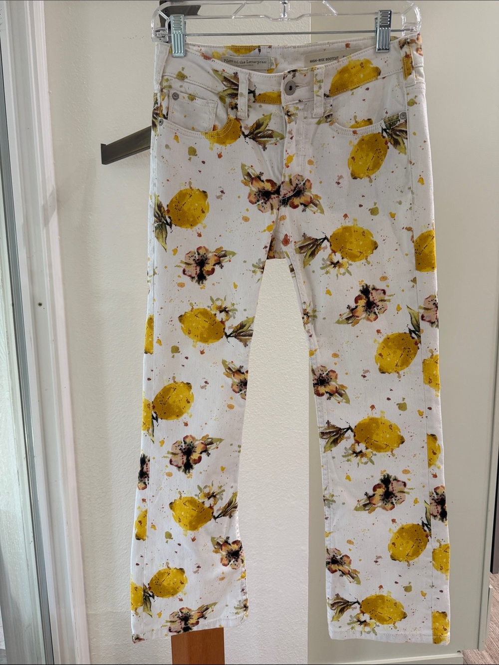 Pilcro White High-Rise Jeans with Yellow Lemon & Floral Print - Picture 2 of 8